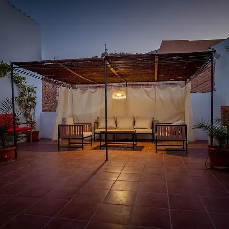 La Granadilla Bed and Breakfast
