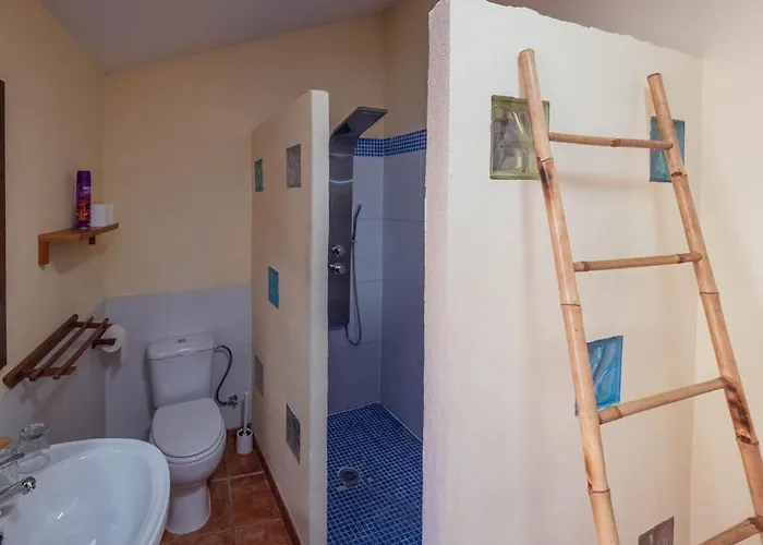 La Granadilla לינה וארוחת בוקר